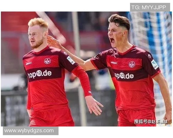 柏林赫塔不敌不莱梅,领跑位置悬念待定